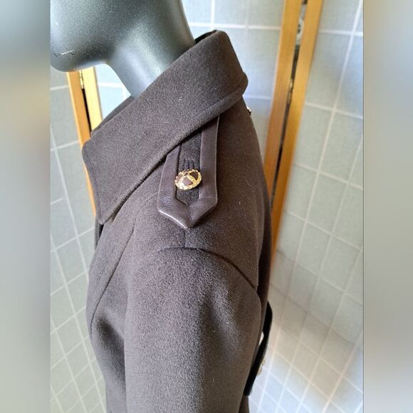 St John Coat  - Picture 7 of 17